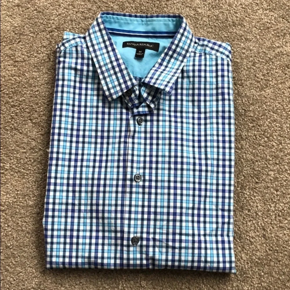 Banana Republic Men’s SS button down